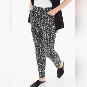 Zenergy by Chico's Madison zig zag printed ankle pants